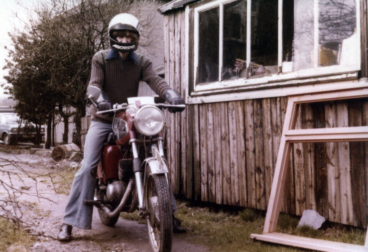 Motorcycle 2.jpg